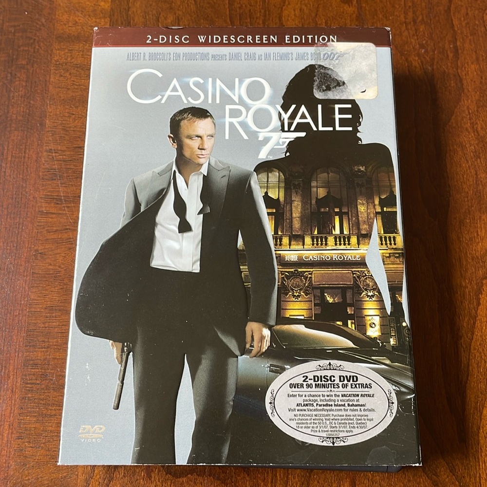 CASINO ROYALE 007 2-disc DVD video Daniel Craig